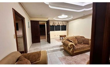 VENDO CASA DE SEGUNDA EN SAN PABLO