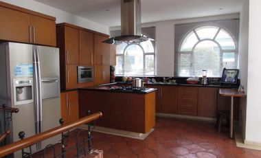 casa en venta en via tennis. Cod V17724