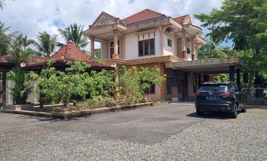 RUMAH MEWAH BAK ISTANA HANYA 15 MENIT KE BANDARA YIA