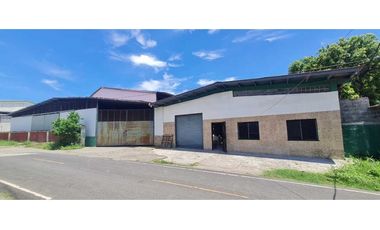 Se vende o alquila galera de 920 mts en Juan Diaz $550K
