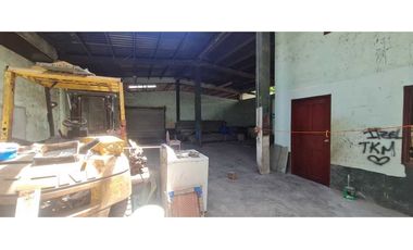 Se vende o alquila galera de 920 mts en Juan Diaz $550K