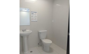 SE ALQUILA OFICINA AMOBLADA DE 318MTS EN COSTA DEL ESTE