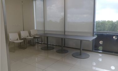 SE ALQUILA OFICINA AMOBLADA DE 318MTS EN COSTA DEL ESTE