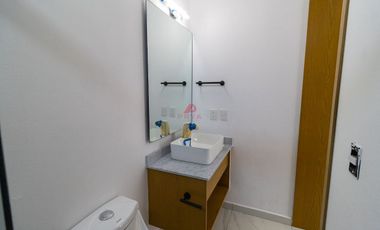 CASA EN VENTA EN MARIANO OTERO, ZAPOPAN, JAL.