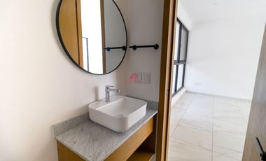 CASA EN VENTA EN MARIANO OTERO, ZAPOPAN, JAL.