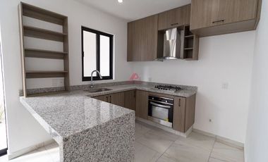CASA EN VENTA EN MARIANO OTERO, ZAPOPAN, JAL.