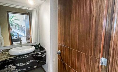 OFICINA EN VENTA UBICADA EN VALLARTA NORTE