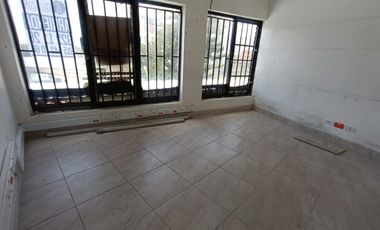 local en arriendo en ces. Cod A214895