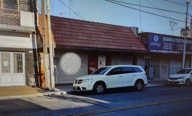 CASA/CON LOCAL EN VENTA OPORTUNIDAD