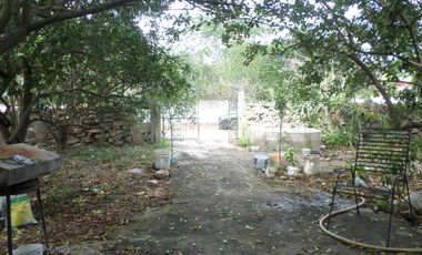 Venta terreno ideal para casa de descanso con casa y  pozo de cenote en Ucú