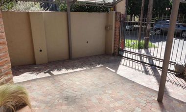 Casa en venta en Moron Sur