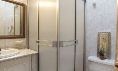 casa en venta en las mercedes. Cod V121240