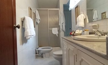 casa en venta en las mercedes. Cod V121240