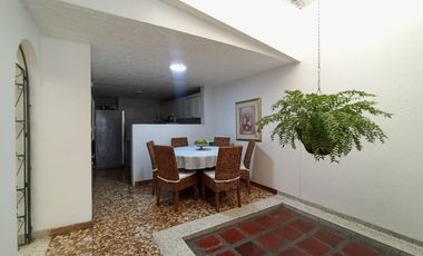 casa en venta en las mercedes. Cod V121240