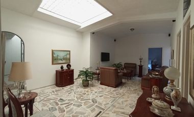 casa en venta en las mercedes. Cod V121240