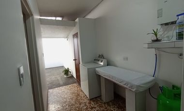 casa en venta en las mercedes. Cod V121240