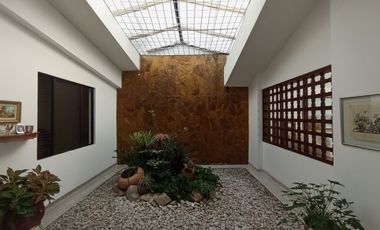 casa en venta en las mercedes. Cod V121240