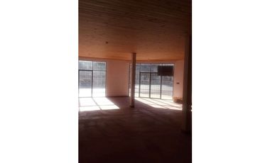 VENDO LOCAL COMERCIAL SOBRE IMPORTANTE AVENIDA