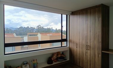 casa en venta en cajicá. Cod V8408334