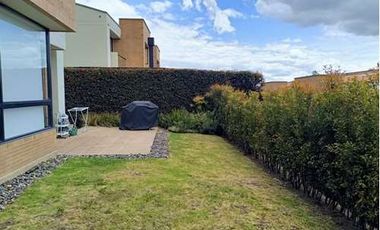 casa en venta en cajicá. Cod V8408334