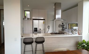 casa en venta en cajicá. Cod V8408334