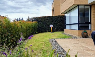 casa en venta en cajicá. Cod V8408334