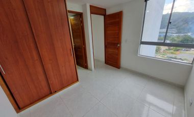 apartamento en venta en la tablaza. Cod V511744