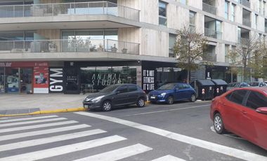 Local en Esquina en  Forum Puerto Madero, 440m2