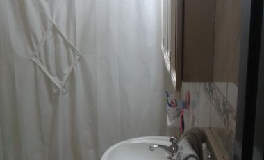 Chalet ubicado a 400 metros de la  avenida Tomás Espora y a 200 metros de calle Alsina.