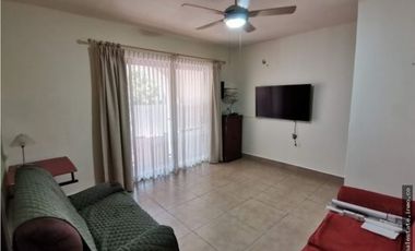 VENTA  PH EMBASSY VILLAGE ALBROOK