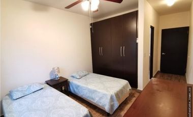 VENTA  PH EMBASSY VILLAGE ALBROOK