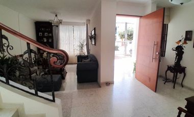 CASA EN VENTA BARRIO LA CASTELLANA |1841