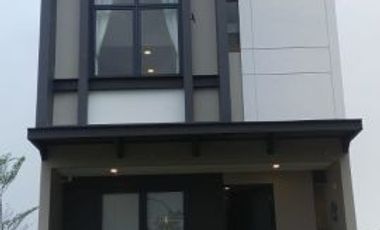 Dijual Latinos Business District BSD City Tangerang Selatan Properti mix Rumah dan Kantor/Bisnis