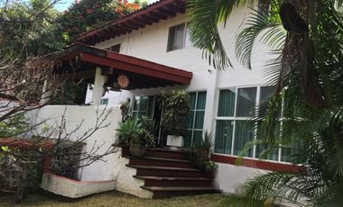 Casa en Privada en Las Palmas Cuernavaca - CRB-887-Cp