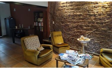 VENDO CASA BARRIO POMPEYA (ITALIA 800) MAR DEL PLATA