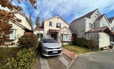 VENDE CASA ACOGEDORA EN CONDOMINIO CERRADOS EN NOS