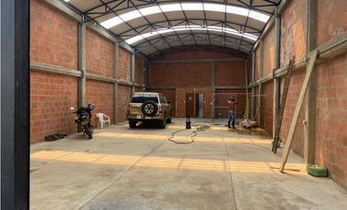 ALQUILO LOCAL TIPO BODEGA CENTRO CALI