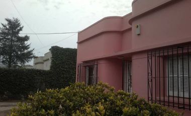 Casa en venta en Jauregui