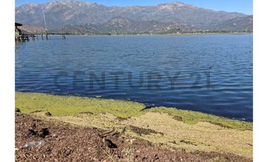 Se vende parcela a orilla de Laguna de Aculeo