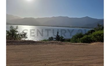 Se vende parcela a orilla de Laguna de Aculeo