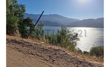 Se vende parcela a orilla de Laguna de Aculeo