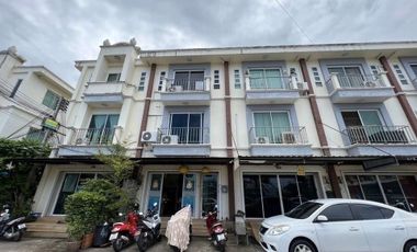 4 Bedroom Townhouse for sale at Baan Chalongsuk Phuket