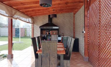 Casa en venta de 178 m2 + Terreno de 1.125 m2 en Coinco