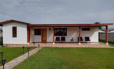 Casa en venta de 178 m2 + Terreno de 1.125 m2 en Coinco