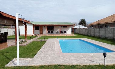 Casa en venta de 178 m2 + Terreno de 1.125 m2 en Coinco