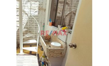 LINDA CASITA AMOBLADA IDEAL PARA FAMILIAS O PAREJAS QUE BUSCAN UN LUGAR CÓMODO Y ACOGEDOR EN UNA UBICACIÓN CONVENIENTE.
LA URBANIZACIÓN CUENTA CON ÁR
