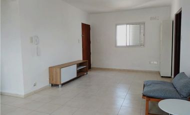 3 AMB. CON BALCON. ZONA FAC. DCHO. CIUDAD DE SANTA FE