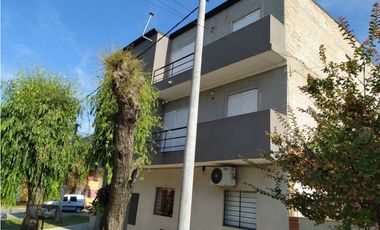 3 AMB. CON BALCON. ZONA FAC. DCHO. CIUDAD DE SANTA FE