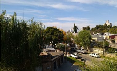 3 AMB. CON BALCON. ZONA FAC. DCHO. CIUDAD DE SANTA FE