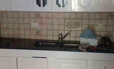 Venta. Villa de Mayo, sobre calle Cerviño. Casa en PH al fondo